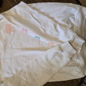 Casper Crew White Sweatshirt with Pastel Accents